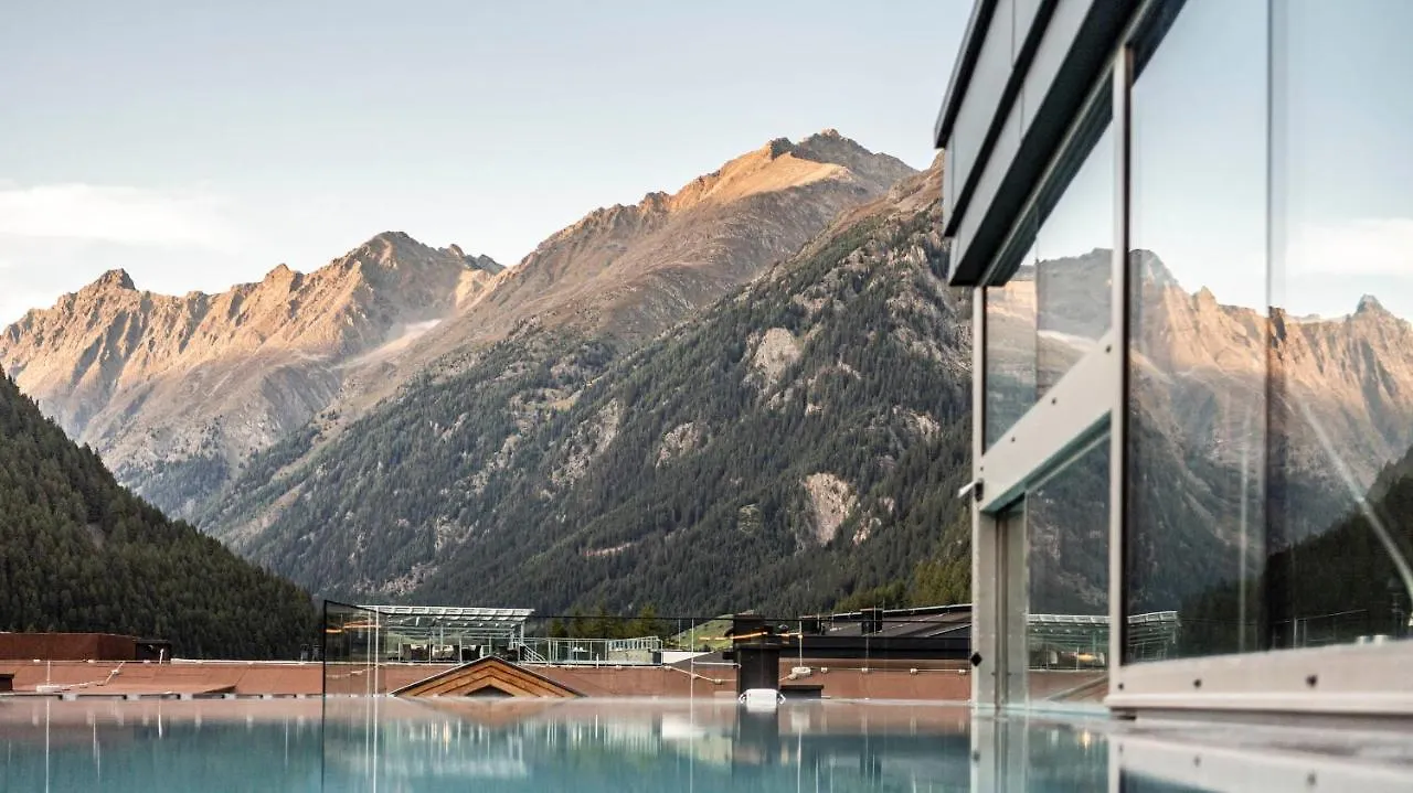 Die Berge Lifestyle-Hotel Soelden Austria